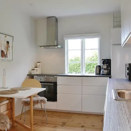 Cozy In Dronningmlle With Wifi Hotel